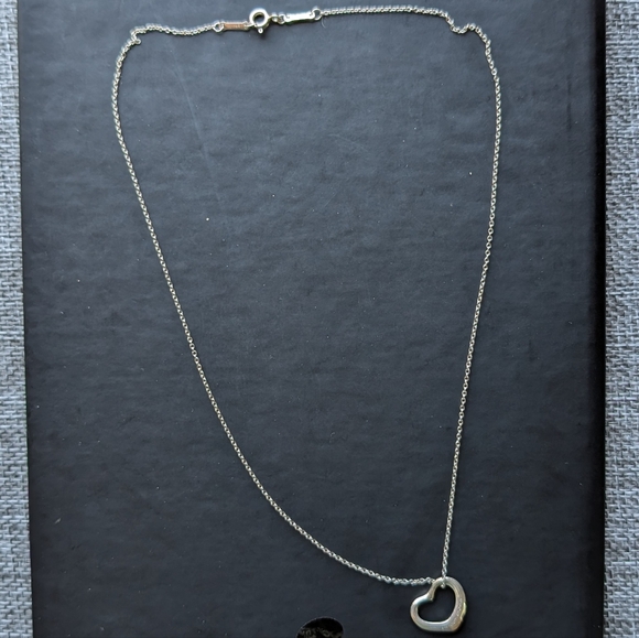 Tiffany & Co - Elsa Peretti Open Heart SV925 Necklace Pendant - Great Condition - Picture 4 of 8